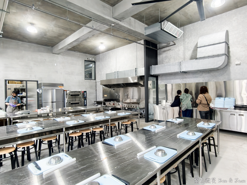 【樹懶餐廳萌寵農場 】超萌室內動物區 x 鵜鶘餵食秀 x精采DIY，晴雨皆宜的親子夢幻樂園part 2 @紫色微笑 Ben Jean 饗樂生活