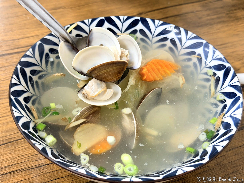 【祥越越南小吃】必點牛肉河粉、香酥法國麵包，在地人也愛的道地越南味！ @紫色微笑 Ben Jean 饗樂生活