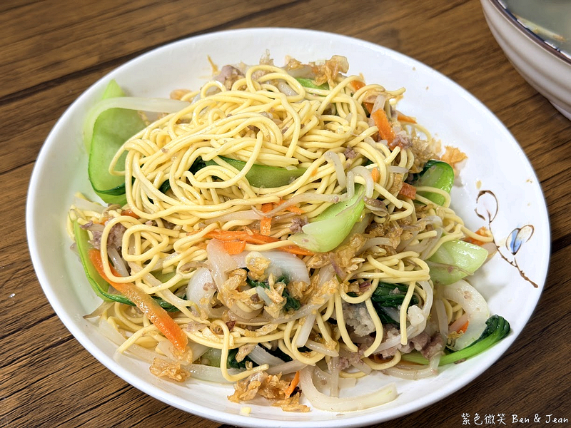 【祥越越南小吃】必點牛肉河粉、香酥法國麵包，在地人也愛的道地越南味！ @紫色微笑 Ben Jean 饗樂生活