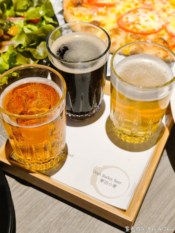 OA PIZZA》烏石港旁美式餐廳，星巴客咖啡、吉姆老爹啤酒、麥田啤酒  海景步道戲水踏浪，OA HOTEL頭城外澳美食推薦 @紫色微笑 Ben Jean 饗樂生活