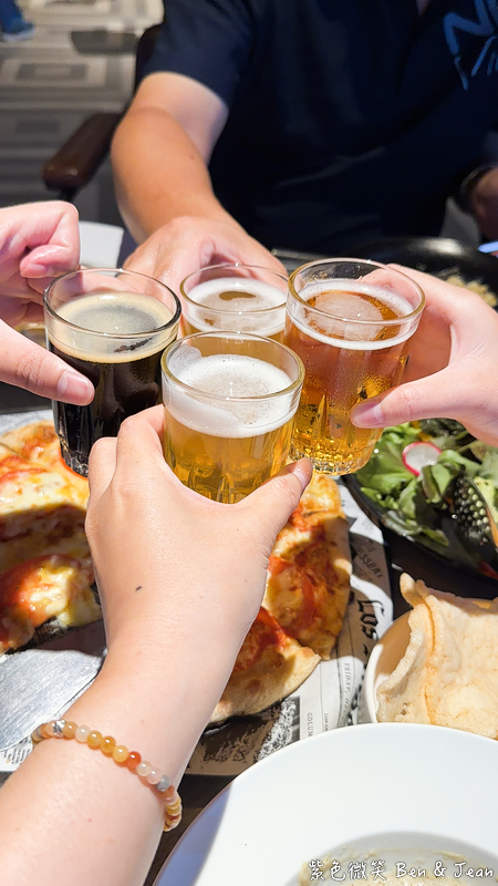 OA PIZZA》烏石港旁美式餐廳，星巴客咖啡、吉姆老爹啤酒、麥田啤酒  海景步道戲水踏浪，OA HOTEL頭城外澳美食推薦 @紫色微笑 Ben Jean 饗樂生活