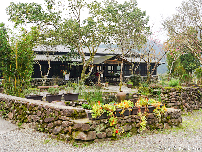 【野夫炊煙】百年石頭屋改建法式餐廳，盡享頂級餐點與湖光山色 @紫色微笑 Ben Jean 饗樂生活