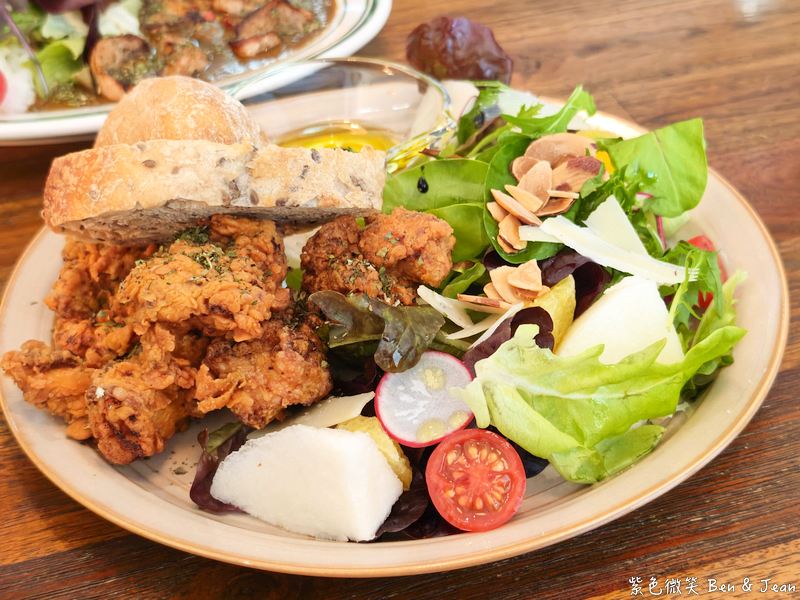 【泥鰍Coffee hooliu】鬧區中的昭和風老宅咖啡廳,品味專業咖啡與甜點,享受慢活時光! @紫色微笑 Ben Jean 饗樂生活 【泥鰍Coffee hooliu】鬧區中的昭和風老宅咖啡廳,品味專業咖啡與甜點,享受慢活時光! @紫色微笑 Ben Jean 饗樂生活