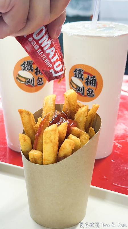 【2026宜蘭市必吃美食】鐵桶刈包｜運動公園人氣時尚刈包，滷肉香嫩超銷魂 @紫色微笑 Ben Jean 饗樂生活