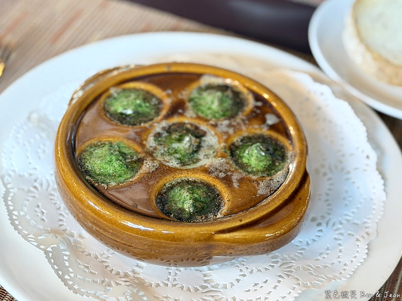 【巴賽麗廳 La Brasserie】亞都麗緻經典法餐：全台唯一編號舒芙蕾必吃！捷運中山國小站美食，超值午間套餐體驗歐洲風情 @紫色微笑 Ben Jean 饗樂生活
