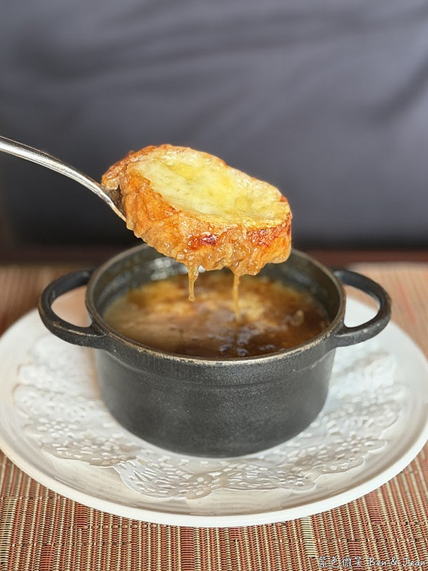 【巴賽麗廳 La Brasserie】亞都麗緻經典法餐：全台唯一編號舒芙蕾必吃！捷運中山國小站美食，超值午間套餐體驗歐洲風情 @紫色微笑 Ben Jean 饗樂生活