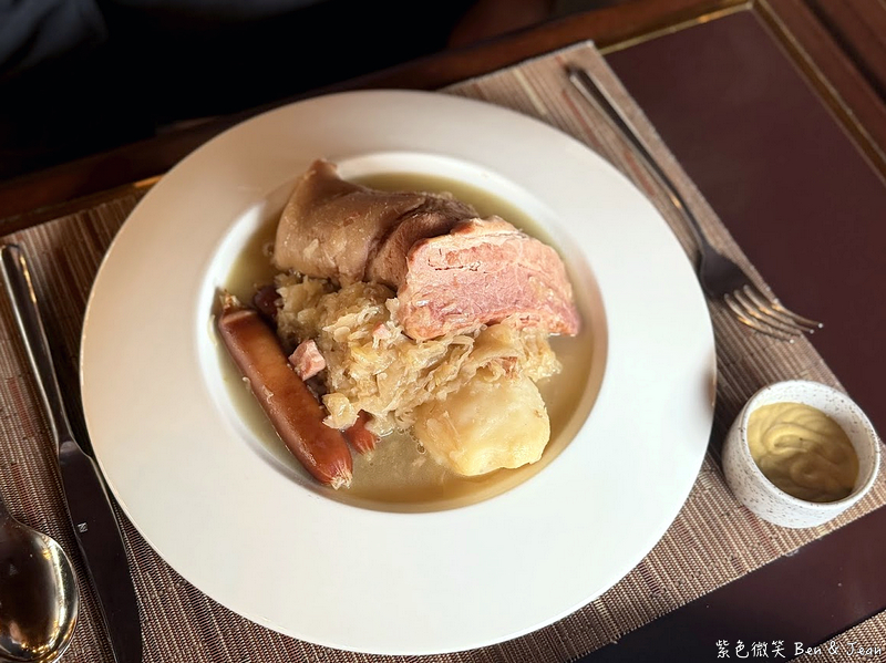 【巴賽麗廳 La Brasserie】亞都麗緻經典法餐：全台唯一編號舒芙蕾必吃！捷運中山國小站美食，超值午間套餐體驗歐洲風情 @紫色微笑 Ben Jean 饗樂生活