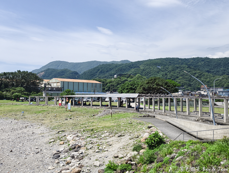 【豆腐岬風景區】豆腐岬海水浴場SUP立槳&times;獨木舟&times;浮潛體驗，海崖軍事碉堡美拍熱點 @紫色微笑 Ben Jean 饗樂生活
