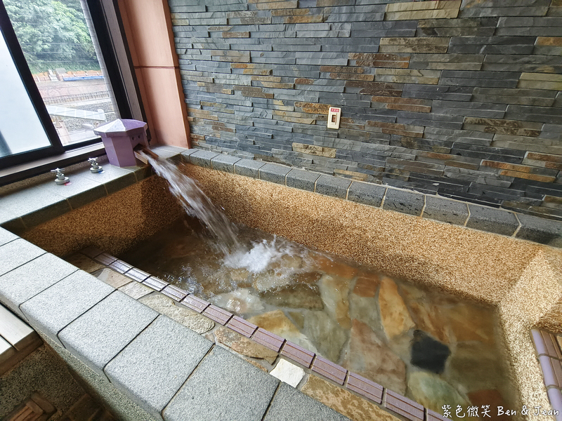 【蘇澳冷泉公園湯屋】全台唯一冷熱泉湯屋天然香檳汽水泉！大眾池門票、冷熱雙泉湯屋價格、停車交通完整攻略 @紫色微笑 Ben Jean 饗樂生活