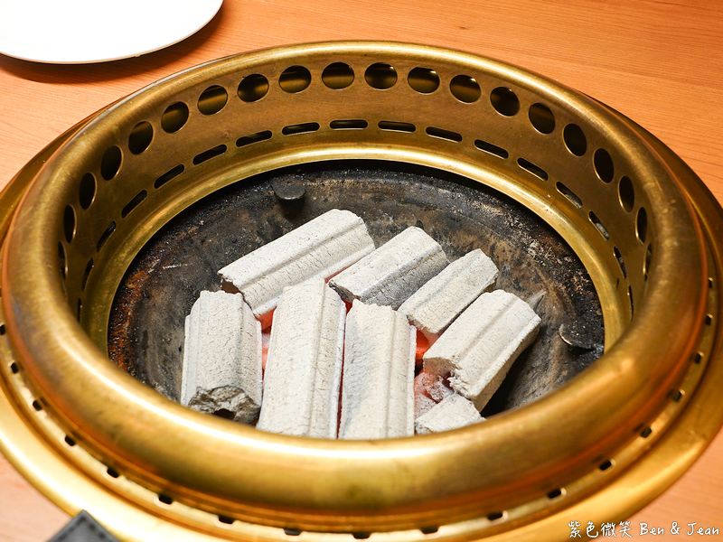 【燒肉好室】宜蘭日式頂級燒肉饗宴，超銷魂和牛雙人套餐銷魂美味！專屬停車場超方便(菜單價位) @紫色微笑 Ben Jean 饗樂生活
