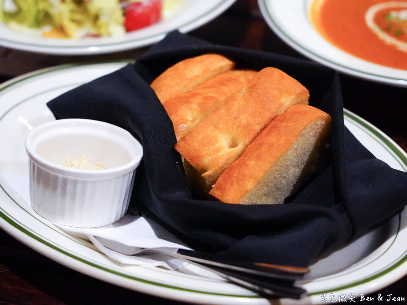 【Wayne&rsquo;s Boston 瑋恩波士頓美式龍蝦牛排餐廳】龍蝦牛排饗宴！溫暖沉穩用餐空間，中山區必吃美式餐廳推薦，慶生聚會首選 @紫色微笑 Ben Jean 饗樂生活