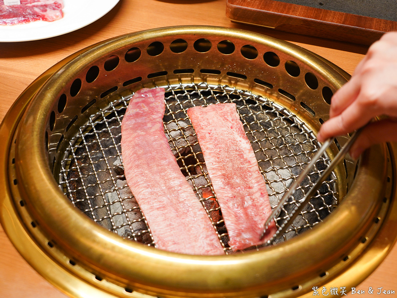 【燒肉好室】宜蘭日式頂級燒肉饗宴，超銷魂和牛雙人套餐銷魂美味！專屬停車場超方便(菜單價位) @紫色微笑 Ben Jean 饗樂生活