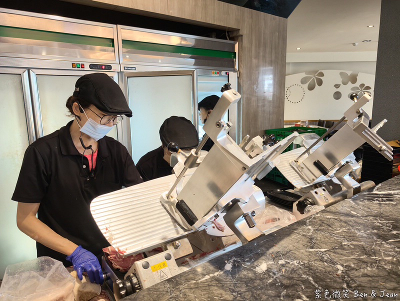 【羽葉麻辣火鍋】夏季冰品芒果主題火鍋吃到飽！自助吧菜色多元豐盛，CP值超高，三重蘆洲美食推薦 @紫色微笑 Ben Jean 饗樂生活