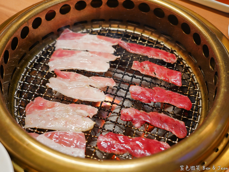 【燒肉好室】宜蘭日式頂級燒肉饗宴，超銷魂和牛雙人套餐銷魂美味！專屬停車場超方便(菜單價位) @紫色微笑 Ben Jean 饗樂生活