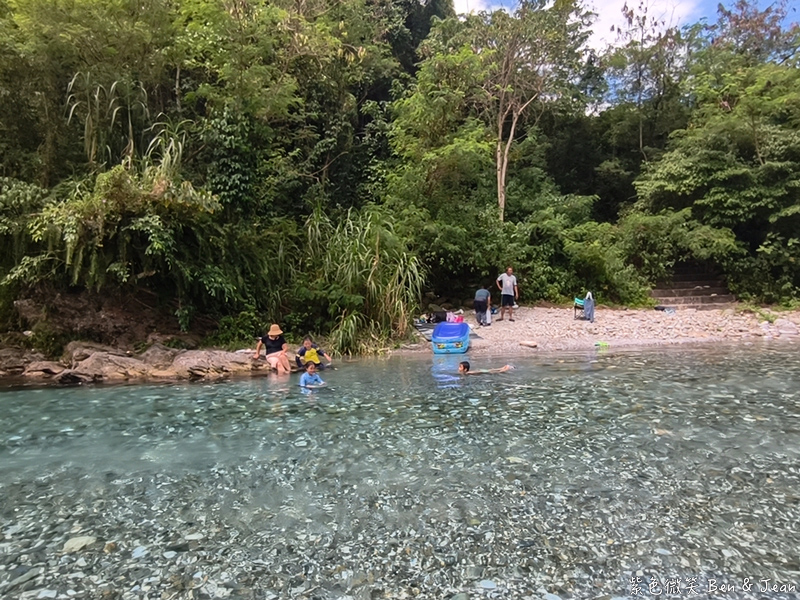 【白鮑溪親水園區】白鮑溪戲水區玩水消暑天堂！交通、停車、戲水秘境全攻略，下車1分鐘即達超方便 @紫色微笑 Ben Jean 饗樂生活