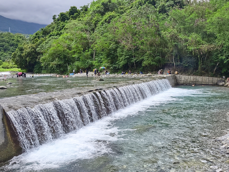 【白鮑溪親水園區】白鮑溪戲水區玩水消暑天堂！交通、停車、戲水秘境全攻略，下車1分鐘即達超方便 @紫色微笑 Ben Jean 饗樂生活