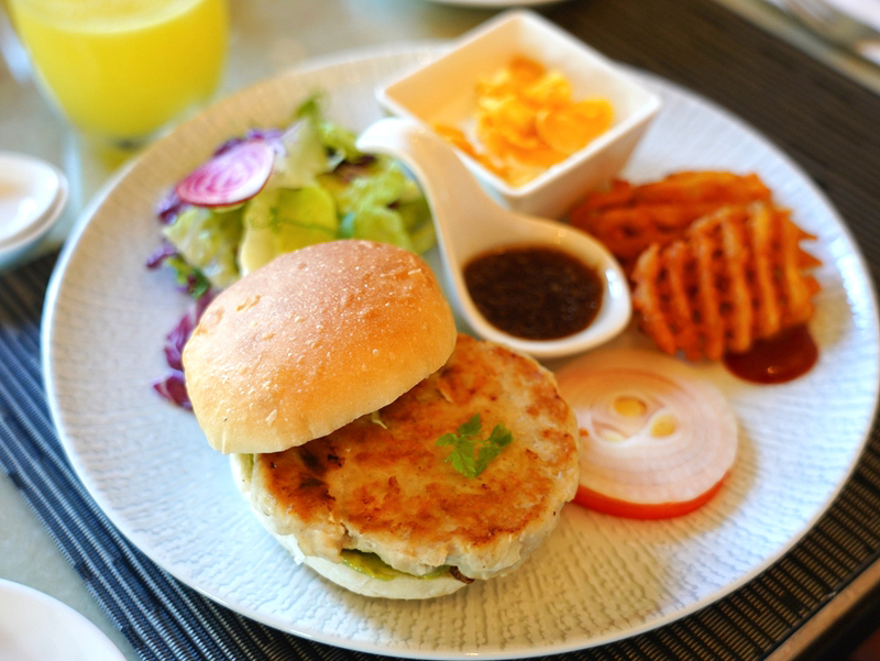 【瓏山林蘇澳冷熱泉度假飯店】一泊二食包辦 SUP、浮潛與雙湯池、美食極致饗宴，暑假全家狂讚的避暑神仙玩法！ @紫色微笑 Ben Jean 饗樂生活