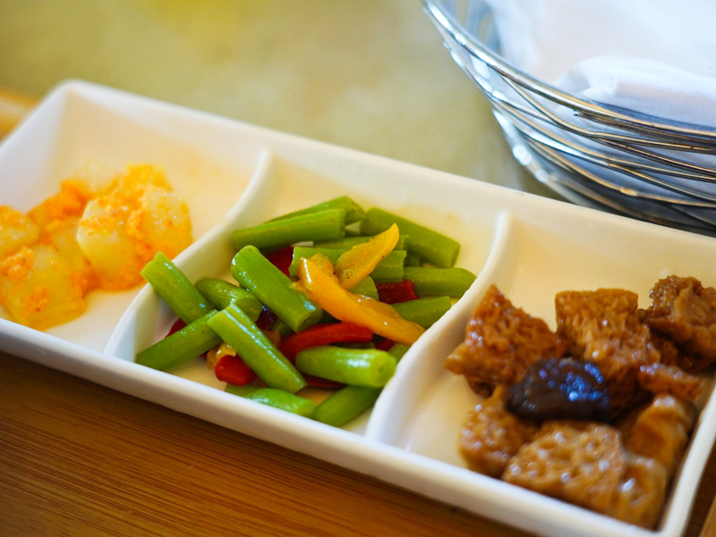 【瓏山林蘇澳冷熱泉度假飯店】一泊二食包辦 SUP、浮潛與雙湯池、美食極致饗宴，暑假全家狂讚的避暑神仙玩法！ @紫色微笑 Ben Jean 饗樂生活