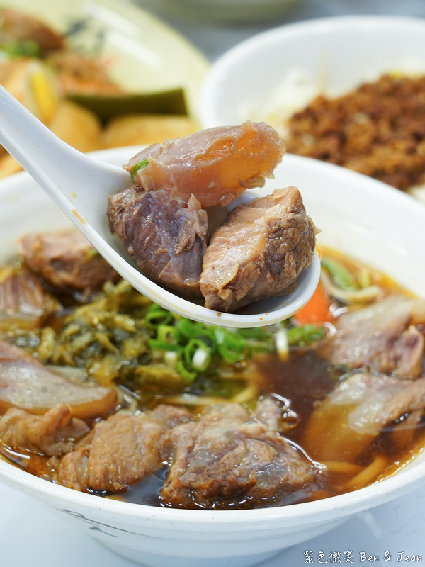 【新竹美食】九添福牛肉麵館|米其林必比登推薦!城隍廟旁真材實料的極致湯頭 @紫色微笑 Ben Jean 饗樂生活 【新竹美食】九添福牛肉麵館|米其林必比登推薦!城隍廟旁真材實料的極致湯頭 @紫色微笑 Ben Jean 饗樂生活