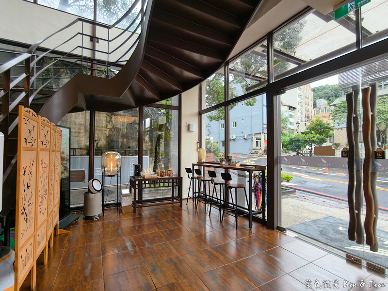 【力麗日月潭哲園會館】檜木打造湖景第一排景觀酒店,享受湖畔慢旅時光 @紫色微笑 Ben Jean 饗樂生活 【力麗日月潭哲園會館】檜木打造湖景第一排景觀酒店,享受湖畔慢旅時光 @紫色微笑 Ben Jean 饗樂生活