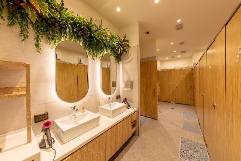 【桃園機場住宿】町・草休行館 CHO Stay｜二航廈超浮誇日系膠囊旅館！木質感小木屋、貼心免費備品，紅眼班機與轉機的睡眠救星！ @紫色微笑 Ben Jean 饗樂生活