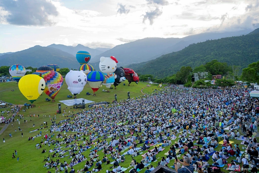 【台東鹿野森活B&B】南法鄉村風民宿推薦！500坪綠地&times;夢幻早餐&times;熱氣球嘉年華首選住宿 @紫色微笑 Ben Jean 饗樂生活