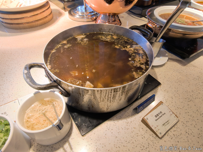 【凱渡廣場酒店 】宜蘭親子泳池飯店一泊二食開箱：龜山島無敵海景、海水池、400坪親子設施與百匯美食一次滿足 @紫色微笑 Ben Jean 饗樂生活