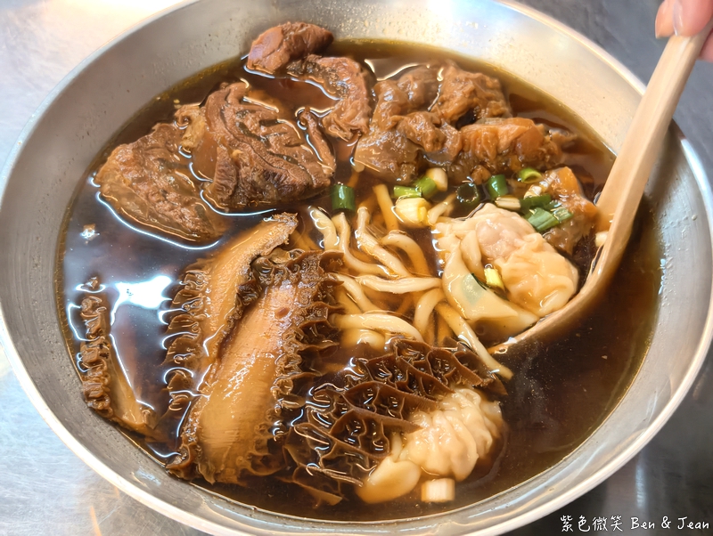 【來來刈包焢肉飯】經典古早味與創意鴨賞刈包，上班族午餐新選擇！南港車站美食推薦 @紫色微笑 Ben Jean 饗樂生活