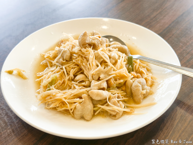 宜蘭下交流道必吃！基隆甕仔雞宜蘭店：在地人激推柴燒脆皮雞＋現炒熱炒，免排隊好停車順遊攻略 @紫色微笑 Ben Jean 饗樂生活
