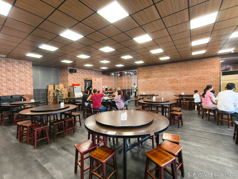 宜蘭下交流道必吃！基隆甕仔雞宜蘭店：在地人激推柴燒脆皮雞＋現炒熱炒，免排隊好停車順遊攻略 @紫色微笑 Ben Jean 饗樂生活