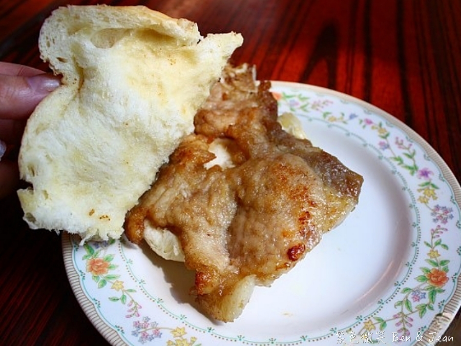 【大利來記豬扒包】澳門必吃美食菜單價位！酥脆麵包夾著醃製入味的香嫩豬扒 @紫色微笑 Ben Jean 饗樂生活