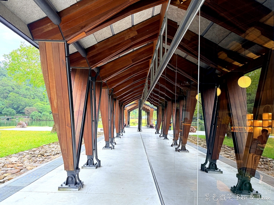 【Herbelle Tea 湖畔茶屋】宜蘭礁溪龍潭湖畔絕美湖景咖啡廳，坐擁龍潭湖畔第一排絕美湖景，寵物友善、高CP值打卡熱點 @紫色微笑 Ben Jean 饗樂生活