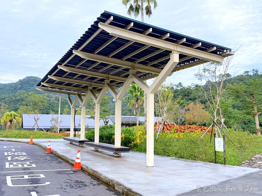 【Herbelle Tea 湖畔茶屋】宜蘭礁溪龍潭湖畔絕美湖景咖啡廳,坐擁龍潭湖畔第一排絕美湖景,寵物友善、高CP值打卡熱點 @紫色微笑 Ben Jean 饗樂生活 【Herbelle Tea 湖畔茶屋】宜蘭礁溪龍潭湖畔絕美湖景咖啡廳,坐擁龍潭湖畔第一排絕美湖景,寵物友善、高CP值打卡熱點 @紫色微笑 Ben Jean 饗樂生活