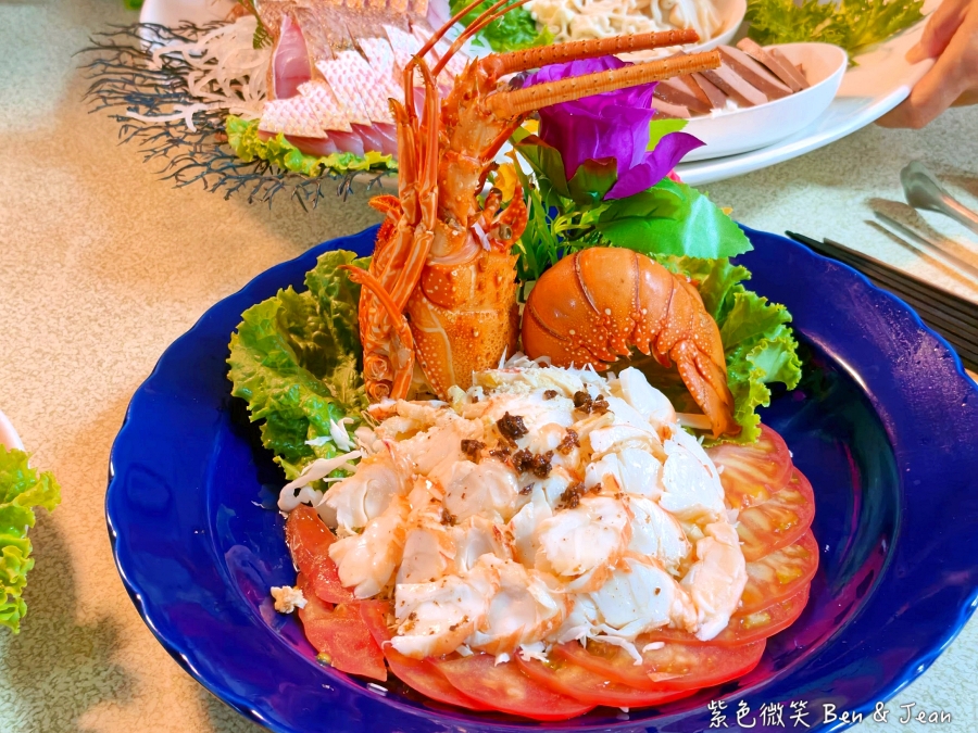 【海珍園海鮮】2026宜蘭礁溪餐廳推薦!澎拜桌菜結合新鮮海味與蘭陽風味菜，新鮮生魚片、清蒸大沙公、龍蝦拼盤到經典的蘭陽三寶、龍眼木烤雞 @紫色微笑 Ben Jean 饗樂生活