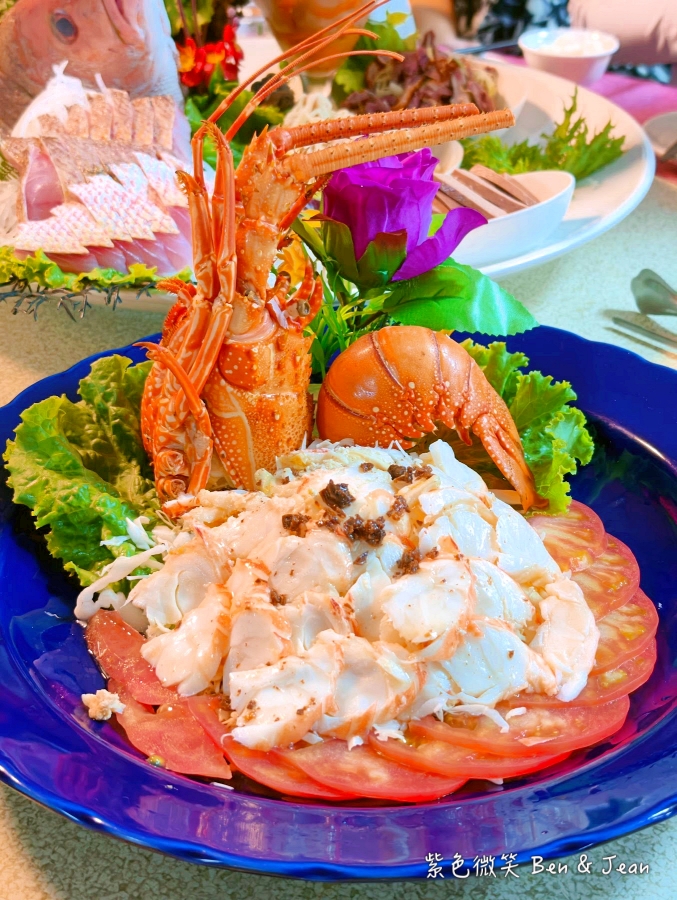 【海珍園海鮮】2026宜蘭礁溪餐廳推薦!澎拜桌菜結合新鮮海味與蘭陽風味菜，新鮮生魚片、清蒸大沙公、龍蝦拼盤到經典的蘭陽三寶、龍眼木烤雞 @紫色微笑 Ben Jean 饗樂生活