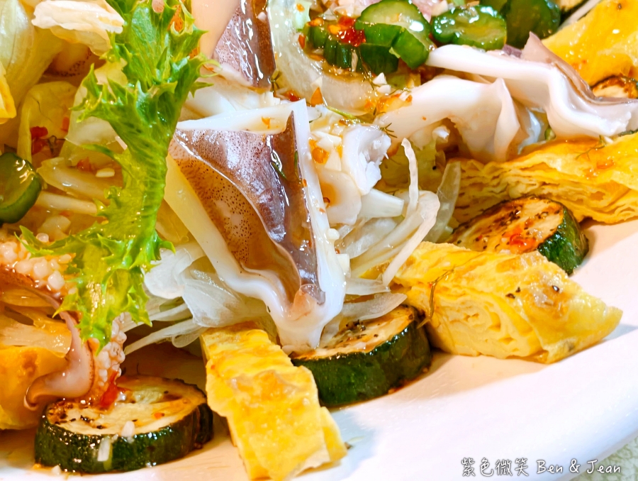 【海珍園海鮮】2026宜蘭礁溪餐廳推薦!澎拜桌菜結合新鮮海味與蘭陽風味菜，新鮮生魚片、清蒸大沙公、龍蝦拼盤到經典的蘭陽三寶、龍眼木烤雞 @紫色微笑 Ben Jean 饗樂生活