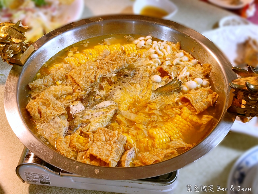 【海珍園海鮮】2026宜蘭礁溪餐廳推薦!澎拜桌菜結合新鮮海味與蘭陽風味菜，新鮮生魚片、清蒸大沙公、龍蝦拼盤到經典的蘭陽三寶、龍眼木烤雞 @紫色微笑 Ben Jean 饗樂生活