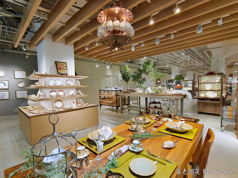 【永旺夢樂城則名古屋武花園&#038;則武之森】蔦屋書店超大書牆、吉卜力龍貓瓷器、永旺商場美食餐廳、百元商店3coins Seria必逛 @紫色微笑 Ben Jean 饗樂生活