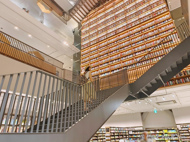 【永旺夢樂城則名古屋武花園&則武之森】蔦屋書店超大書牆、吉卜力龍貓瓷器、永旺商場美食餐廳、百元商店3coins Seria必逛 @紫色微笑 Ben Jean 饗樂生活 【永旺夢樂城則名古屋武花園&則武之森】蔦屋書店超大書牆、吉卜力龍貓瓷器、永旺商場美食餐廳、百元商店3coins Seria必逛 @紫色微笑 Ben Jean 饗樂生活