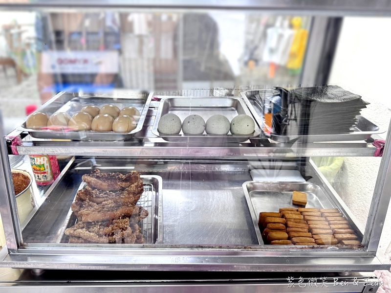 【馬賽無名麵店】冬山新店址，必吃豬油拌麵、麻醬麵、燒肉、餛飩魚丸湯 @紫色微笑 Ben Jean 饗樂生活