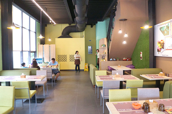 迪利樂廚親子餐廳Deely Kitchen▋台南市安平區~三樓用餐空間、兩層遊戲區，餐點也美味的親子餐廳 @紫色微笑 Ben&amp;Jean 饗樂生活