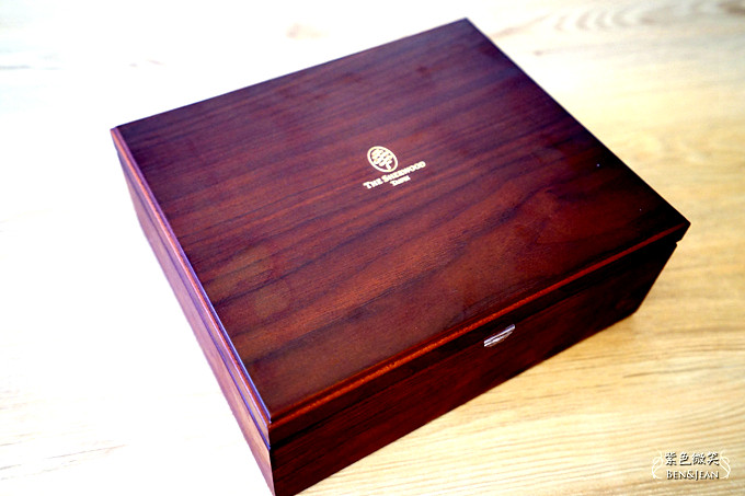 西華飯店月餅(怡園極致手工月餅) 精緻絕美的木盒與極致華麗的美味，送禮自用兩相宜 @紫色微笑 Ben&amp;Jean 饗樂生活